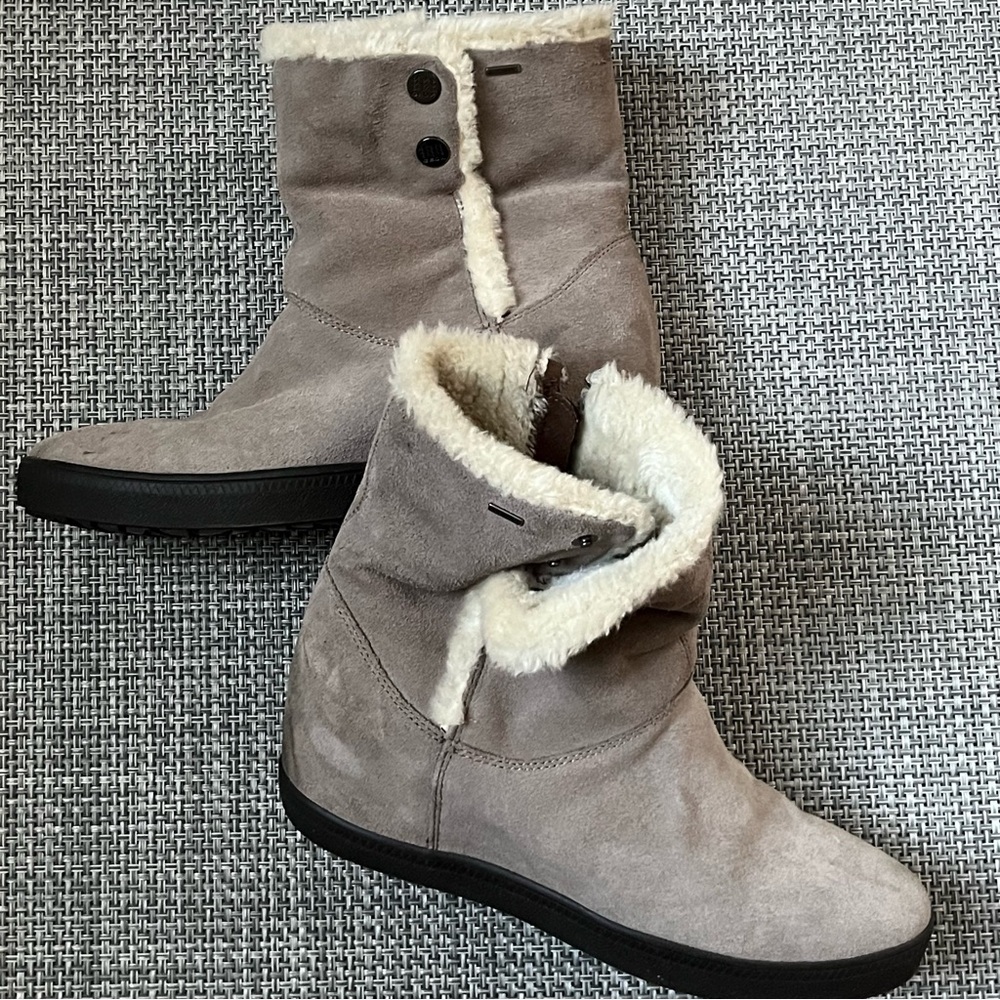 Geox Taupe Fur-Lined Winter Boots